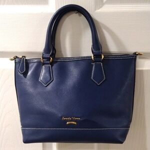 Samantha Thavasa Shoulder Bag – Blue Leather with Gold Hardware & Zipper Closure